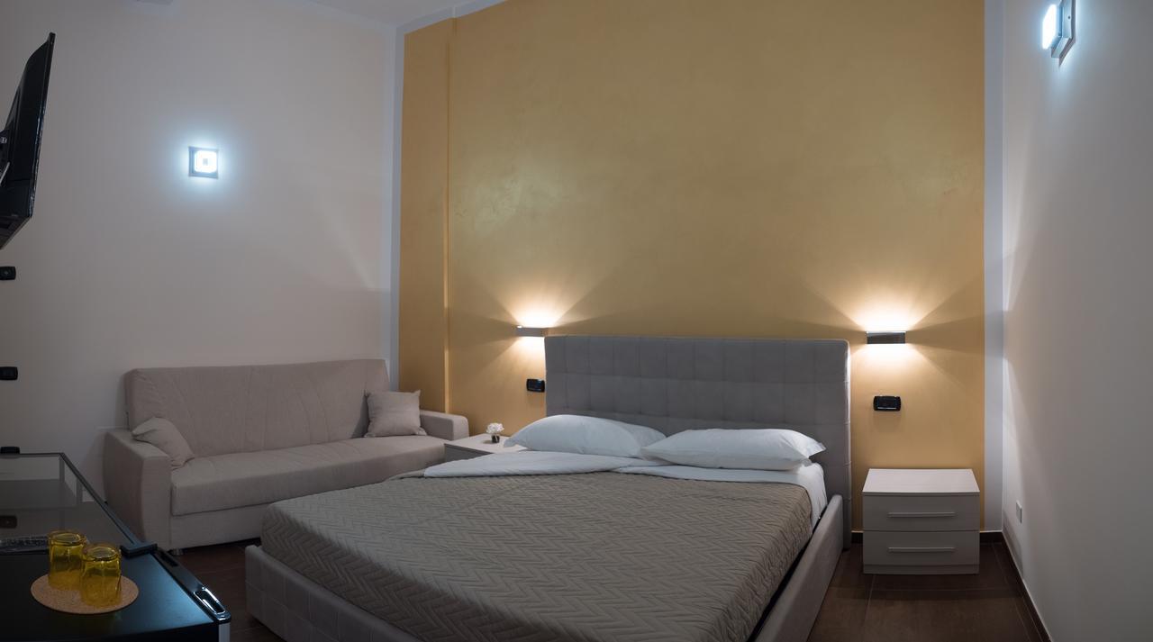 Corallo Rooms Салерно Екстериор снимка