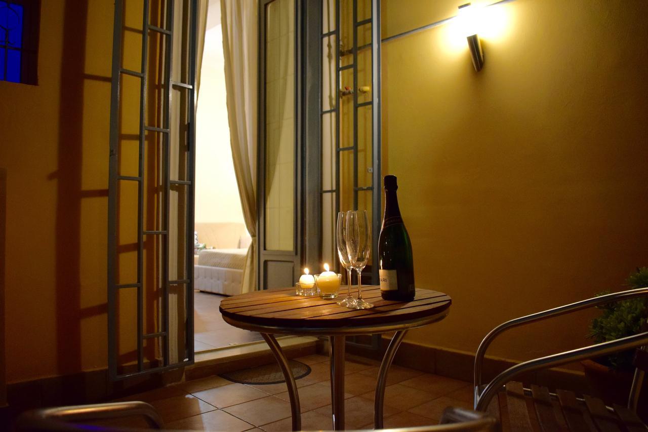 Corallo Rooms Салерно Екстериор снимка