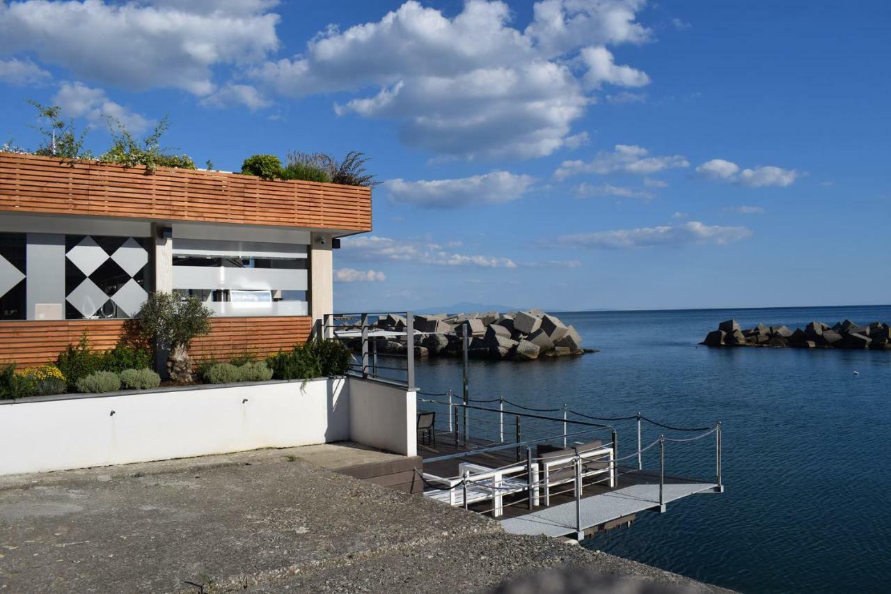 Corallo Rooms Салерно Екстериор снимка